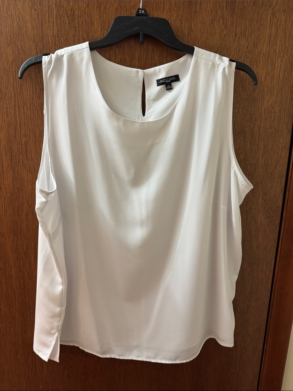 Notations Woman 3X White Sleeveless Keyhole Neck Camisole
